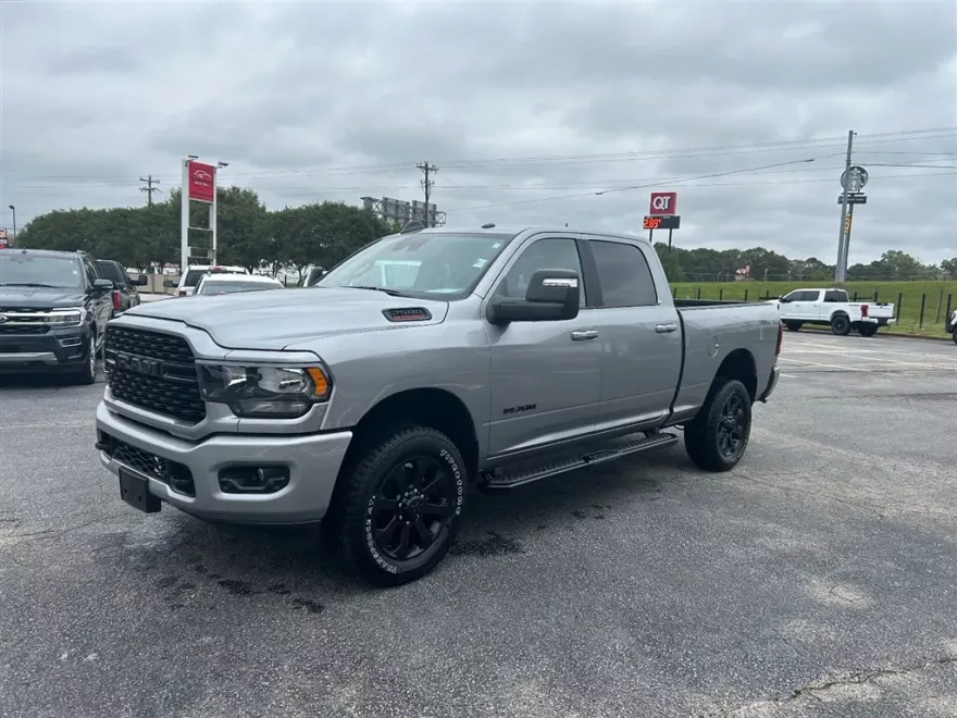 2024 Ram 2500 Tradesman photo 1