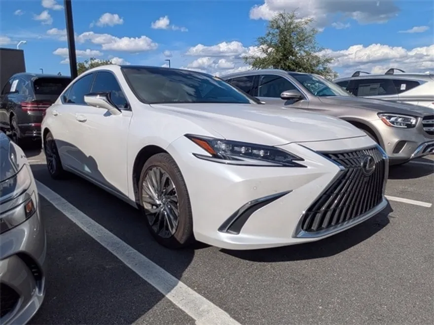 2024 Lexus ES 350 Ultra Luxury photo 1