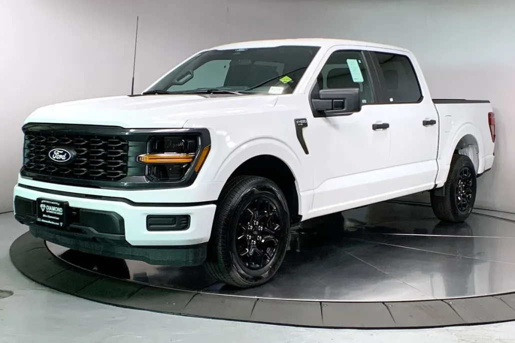 2025 Ford F-150 STX photo 1