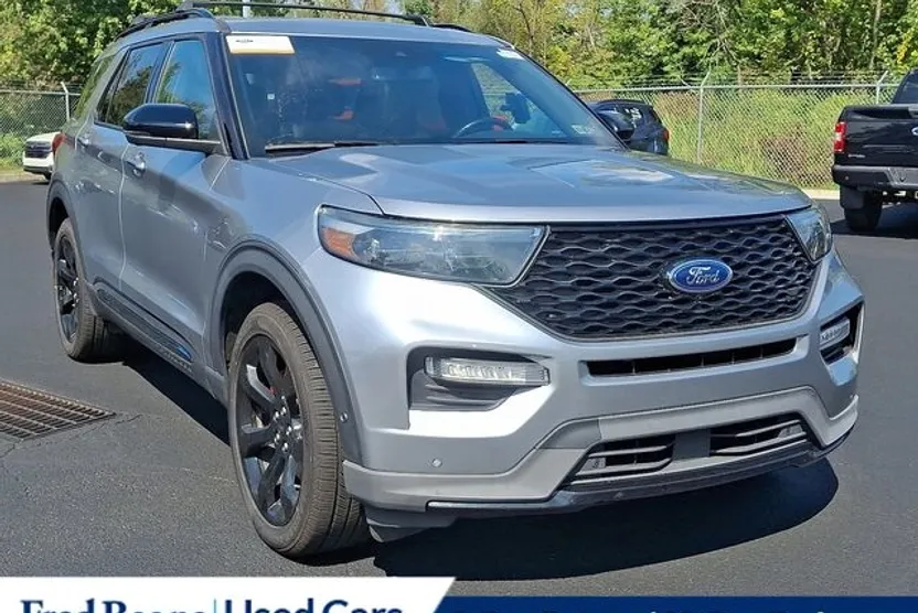 2020 Ford Explorer ST photo 1