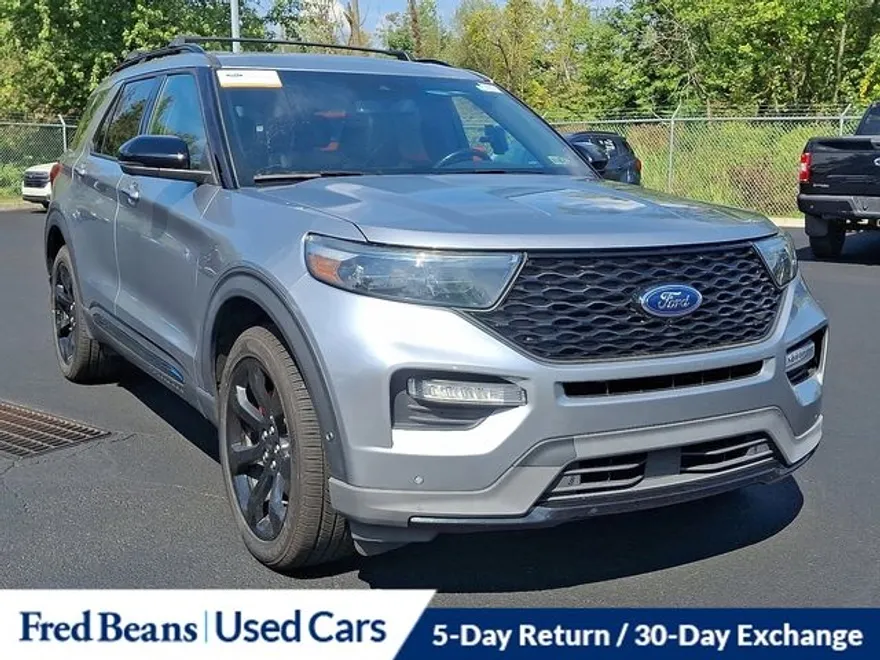 2020 Ford Explorer ST photo 1