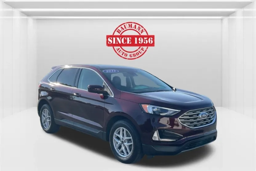 2022 Ford Edge SEL photo 1