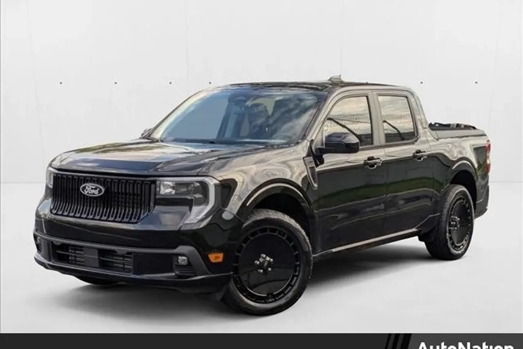 2025 Ford Maverick photo 1