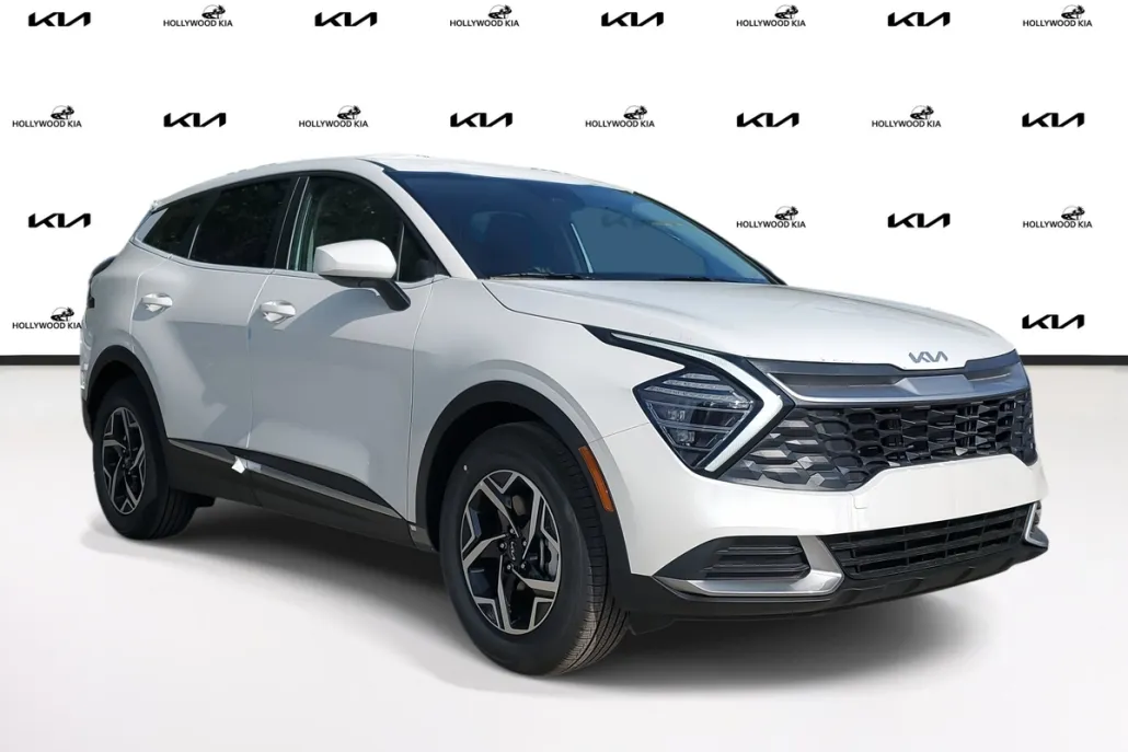 2025 Kia Sportage LX photo 1