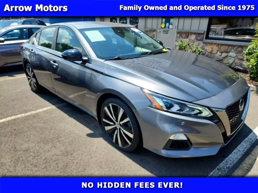 2020 Nissan Altima 2.5 SR photo 1