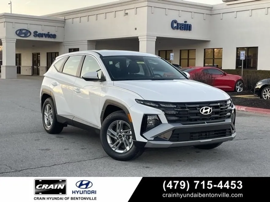2025 Hyundai Tucson SE photo 1