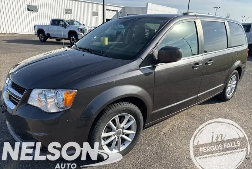 2019 Dodge Grand Caravan SXT photo 1