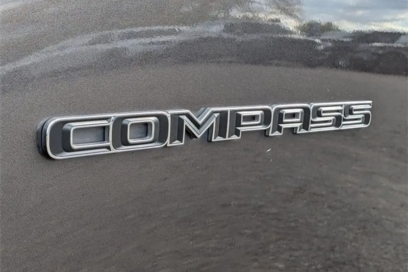 2018 Jeep Compass Limited photo 1
