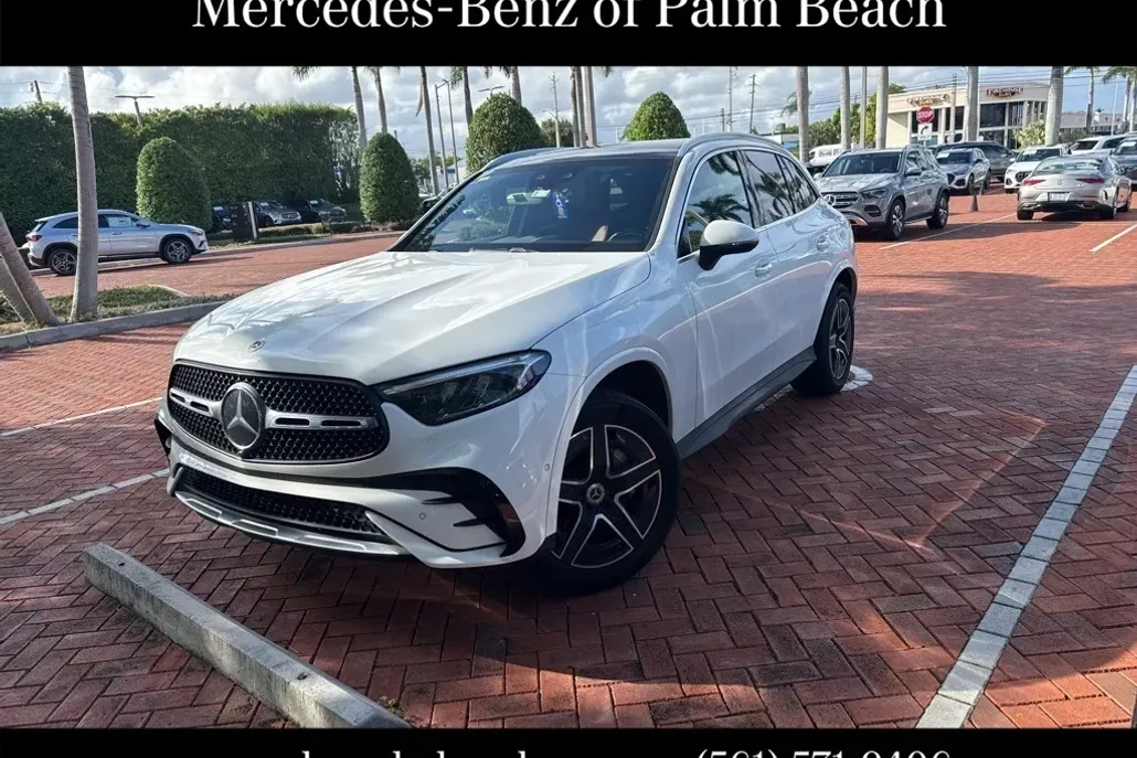2023 Mercedes Benz GLC 300 photo 1