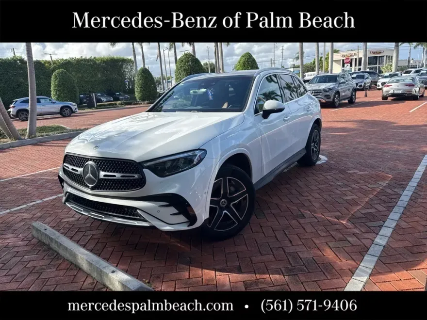2023 Mercedes Benz GLC 300 photo 1