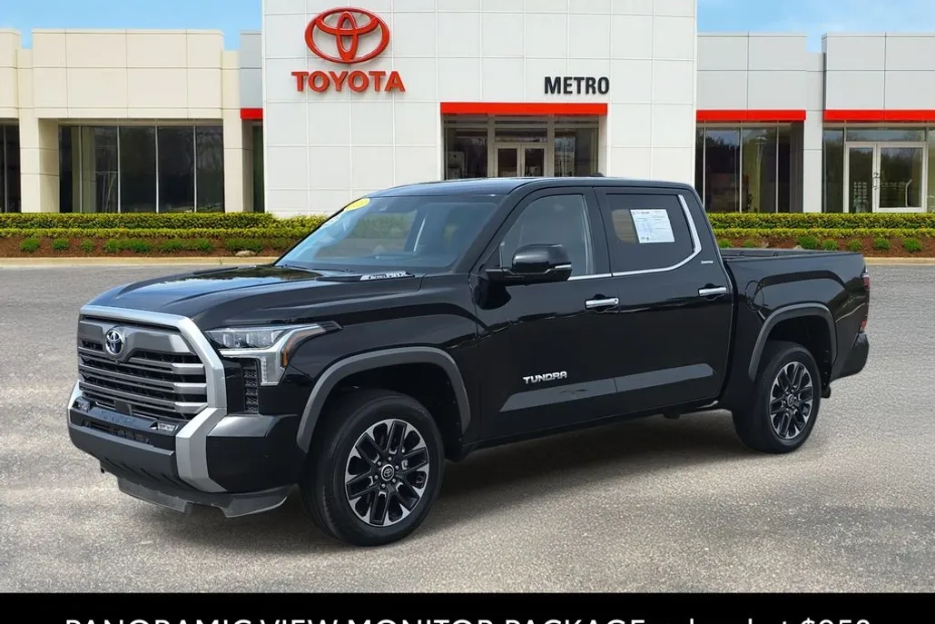 2023 Toyota Tundra Limited photo 1
