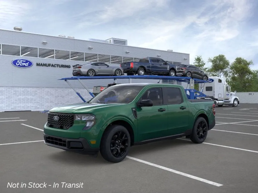 2025 Ford Maverick XLT photo 1