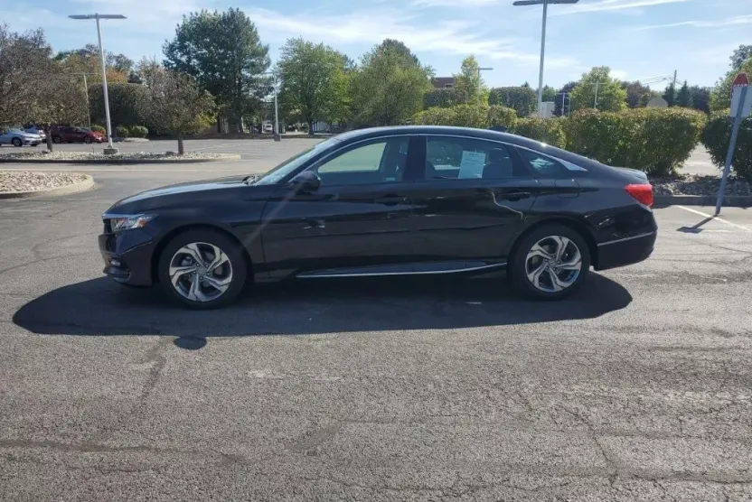 2019 Honda Accord EX 1.5T photo 1