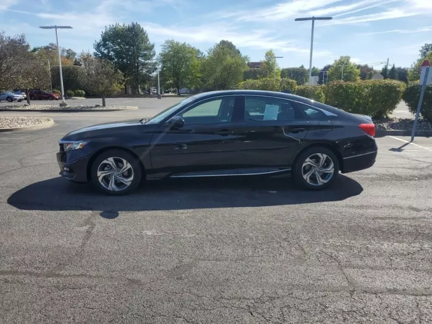 2019 Honda Accord EX 1.5T photo 1