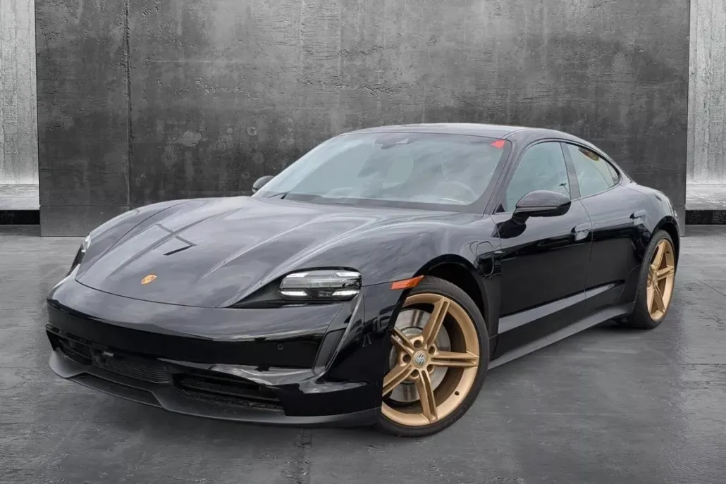 2024 Porsche Taycan 4S photo 1