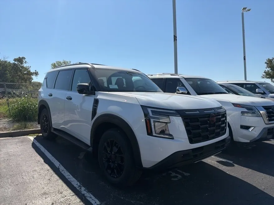 2026 Nissan Armada photo 1