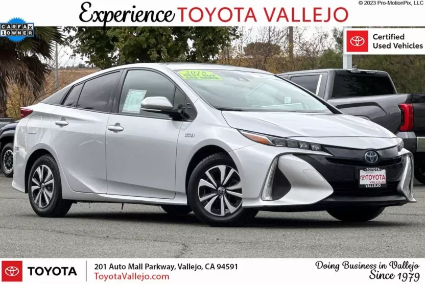 2018 Toyota Prius Prime Plus Premium Advanced photo 1