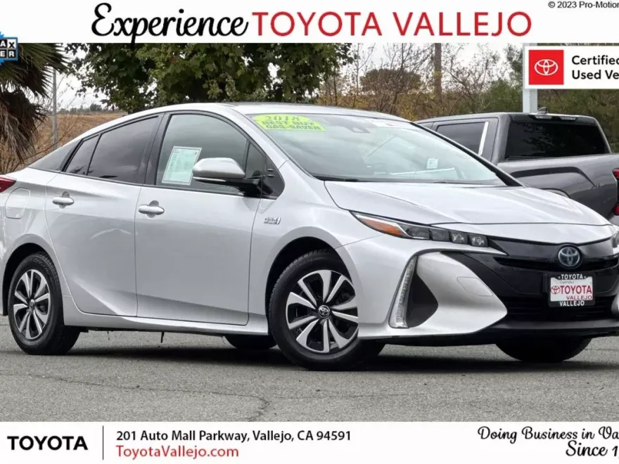 2018 Toyota Prius Prime Plus Premium Advanced photo 1