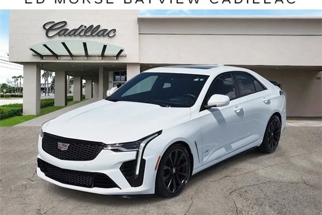 2022 Cadillac CT4 photo 1
