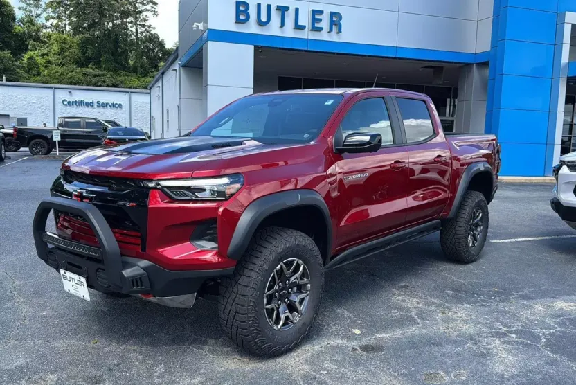2025 Chevrolet Colorado ZR2 photo 1