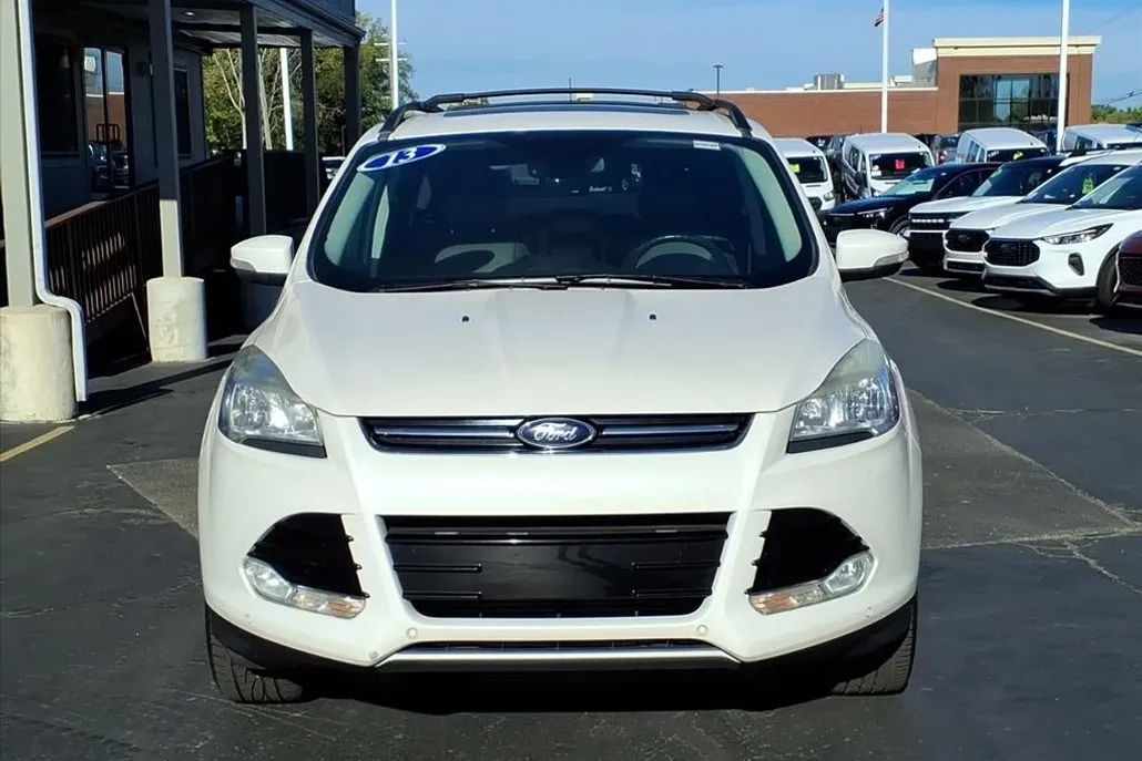 2013 Ford Escape SEL photo 1