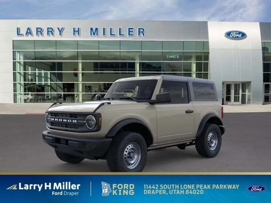 2025 Ford Bronco Base photo 1