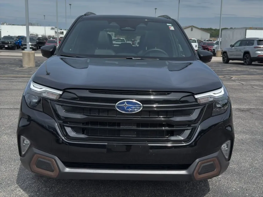 2025 Subaru Forester Sport photo 1