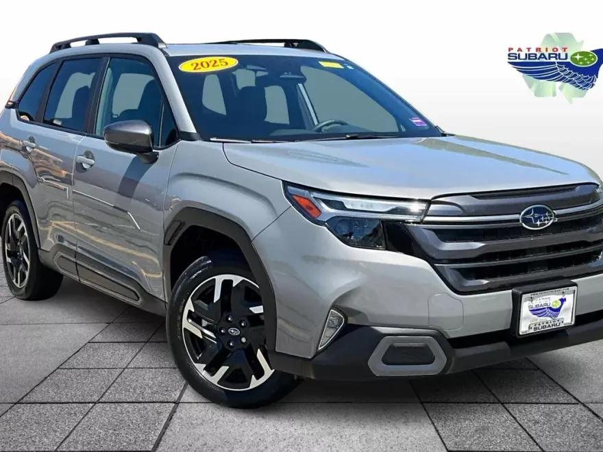 2025 Subaru Forester Limited photo 1