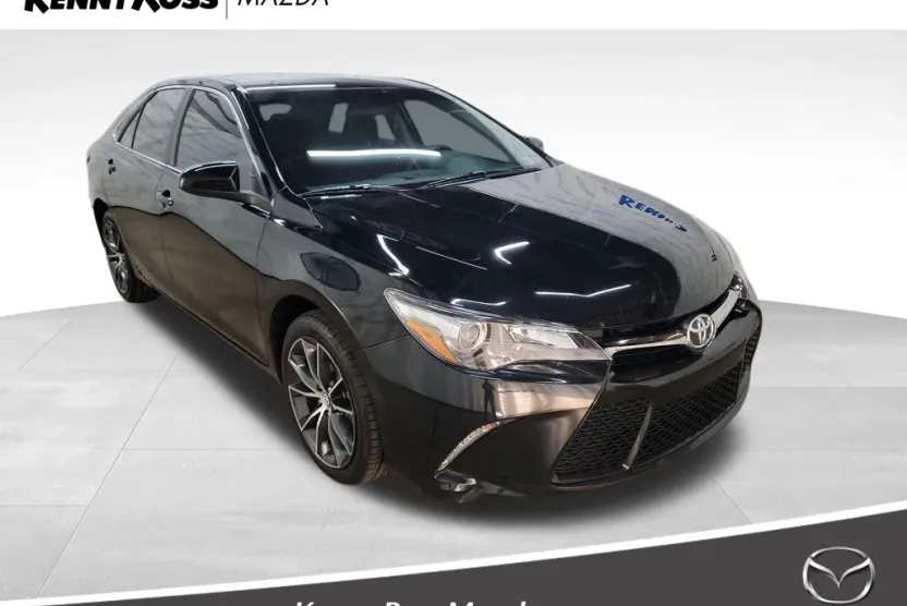 2017 Toyota Camry XLE XSE photo 1