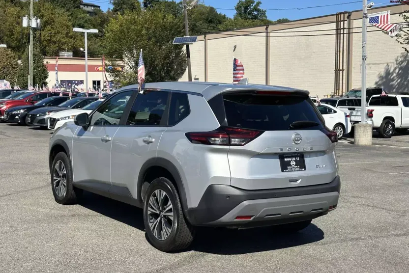 2023 Nissan Rogue SV photo 1