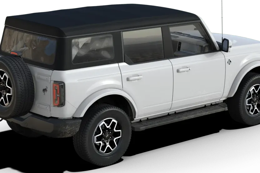 2025 Ford Bronco Outer Banks photo 1
