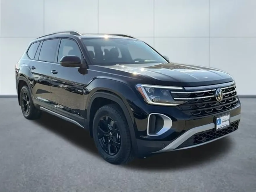 2026 Volkswagen Atlas Peak Edition SE photo 1