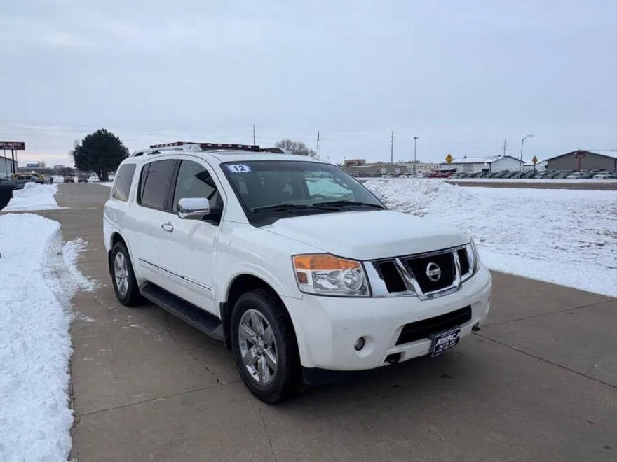 2012 Nissan Armada Platinum photo 1