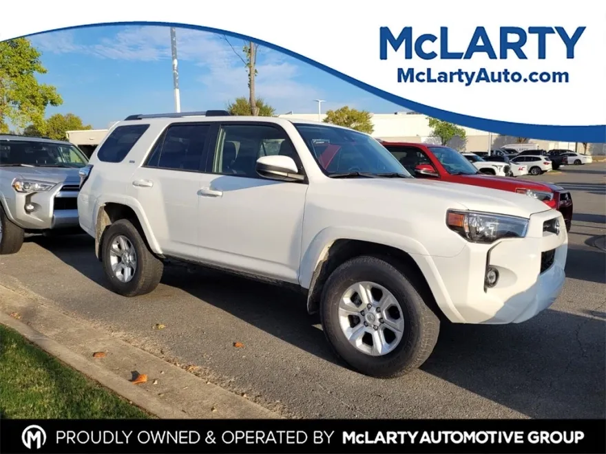 2024 Toyota 4Runner SR5 photo 1