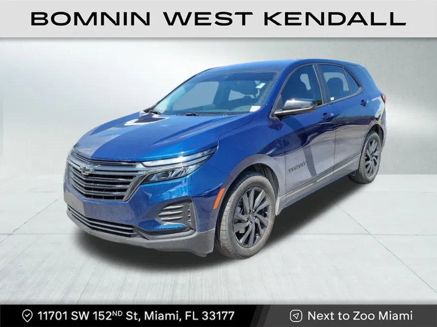 2023 Chevrolet Equinox LS photo 1