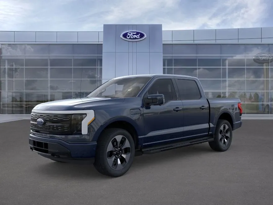 2022 Ford F-150 Lightning Platinum photo 1
