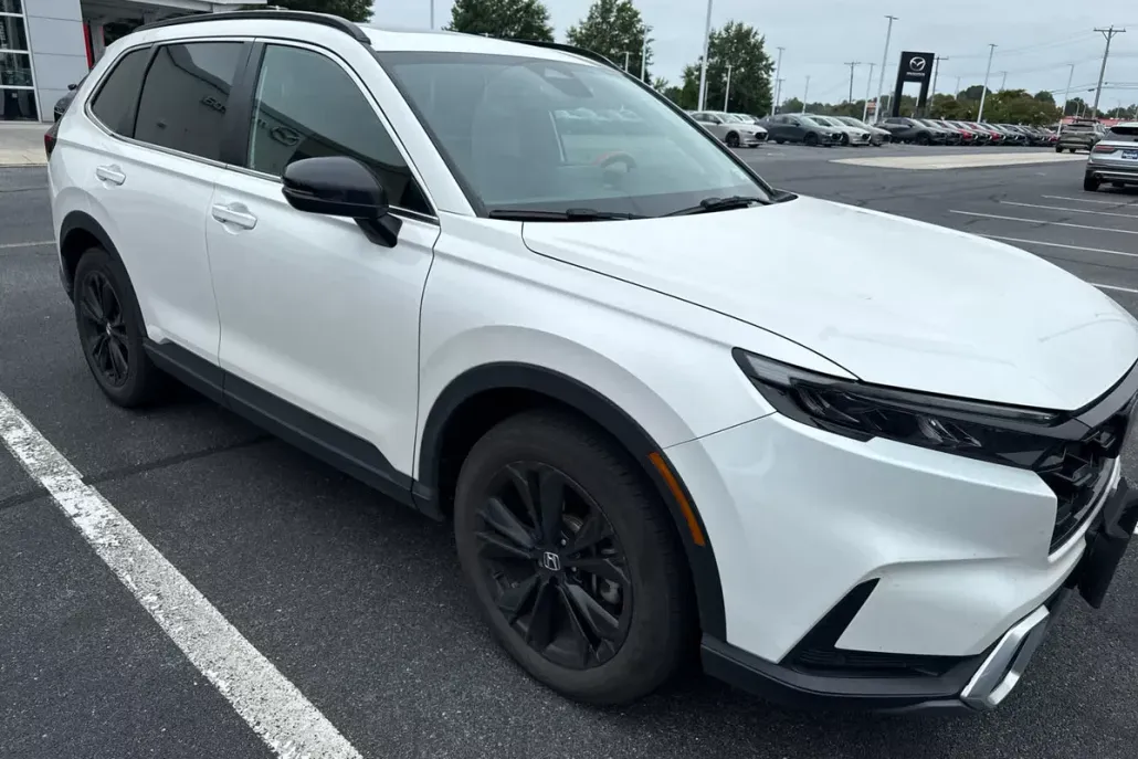 2023 Honda CR-V Hybrid Sport Touring photo 1