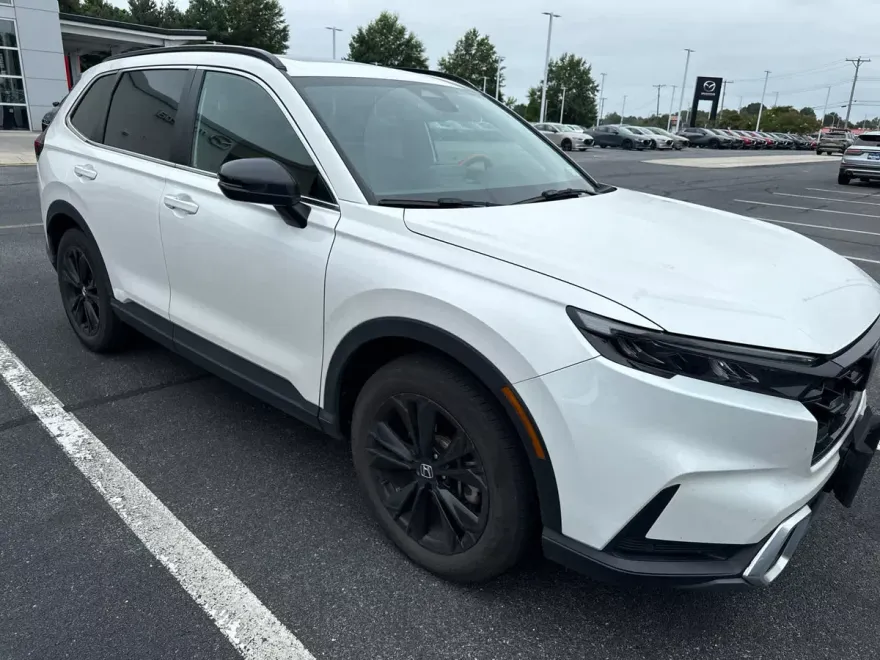2023 Honda CR-V Hybrid Sport Touring photo 1