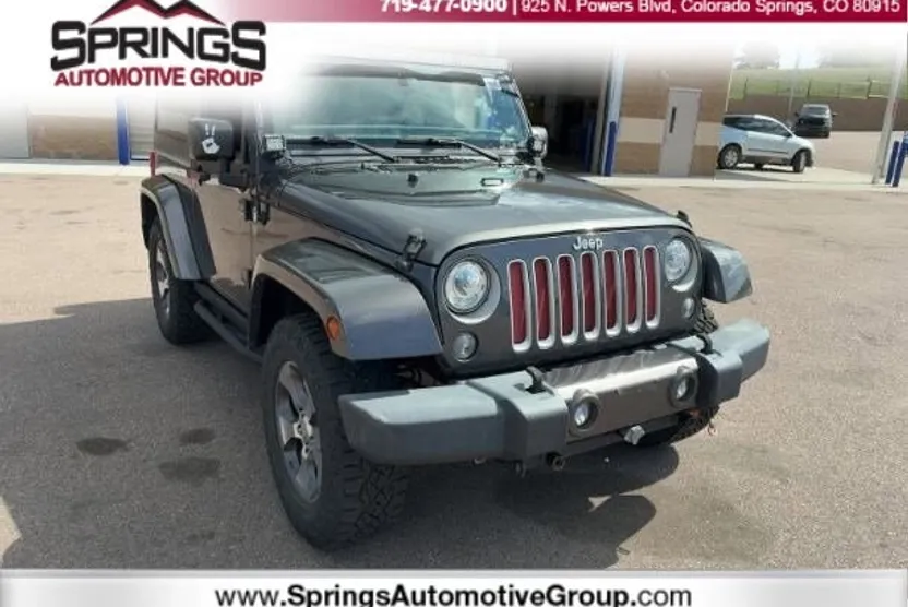2017 Jeep Wrangler Sahara photo 1