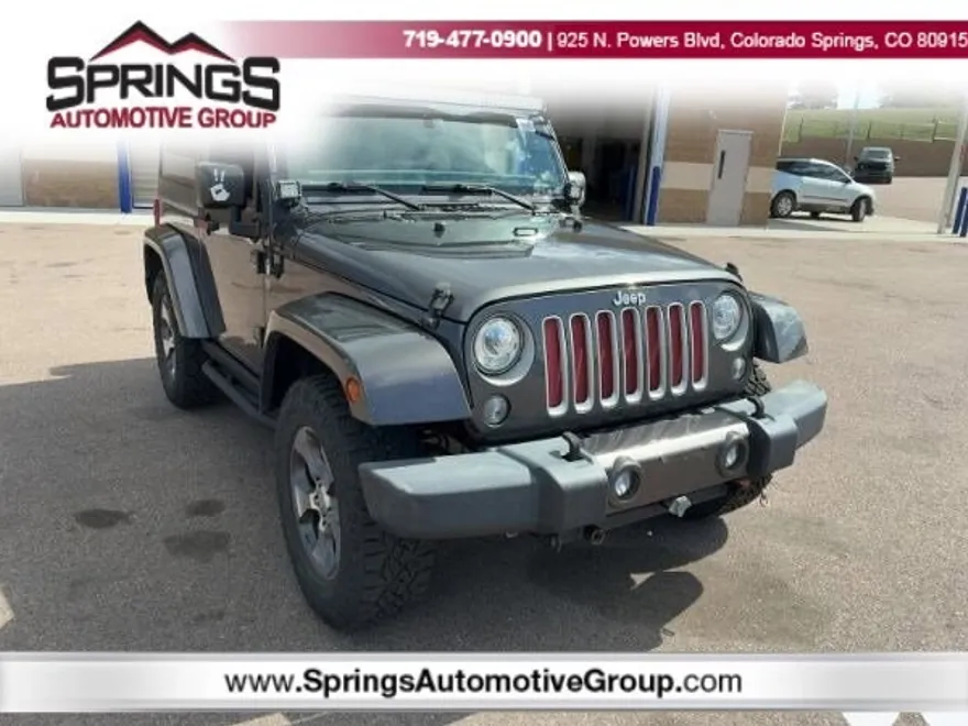 2017 Jeep Wrangler Sahara photo 1