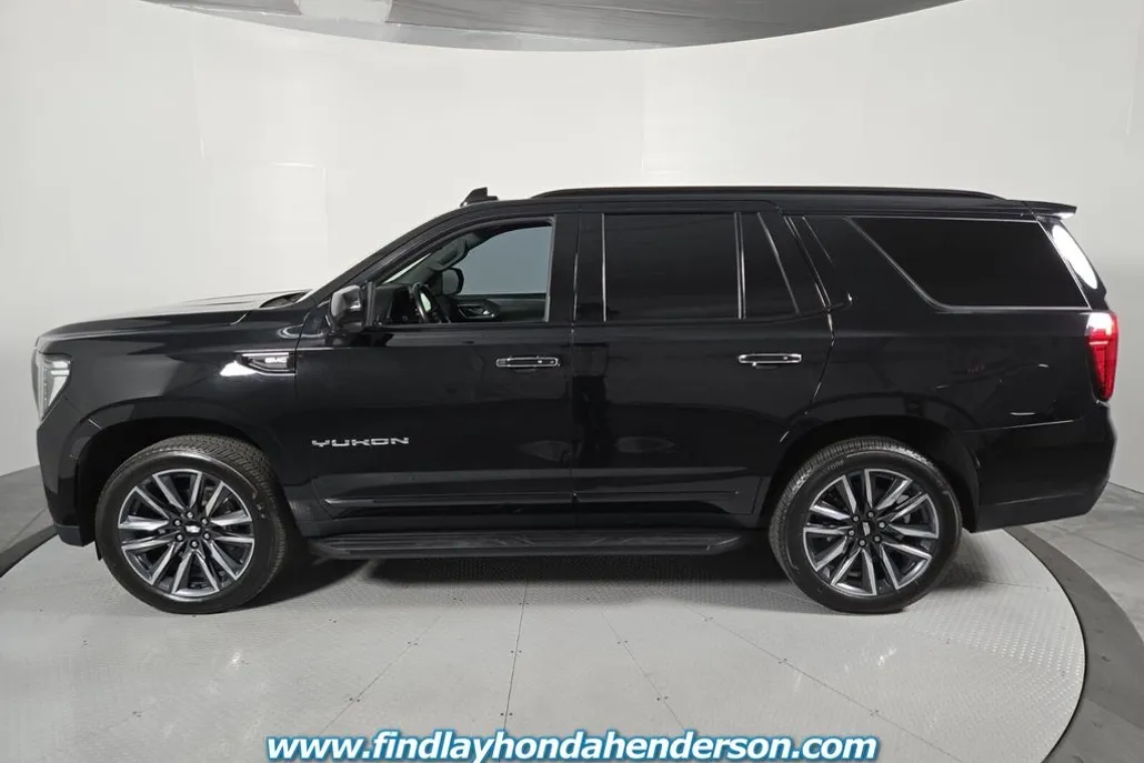 2022 Gmc Yukon SLT photo 1