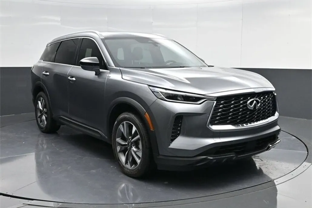 2025 Infiniti QX60 Luxe photo 1