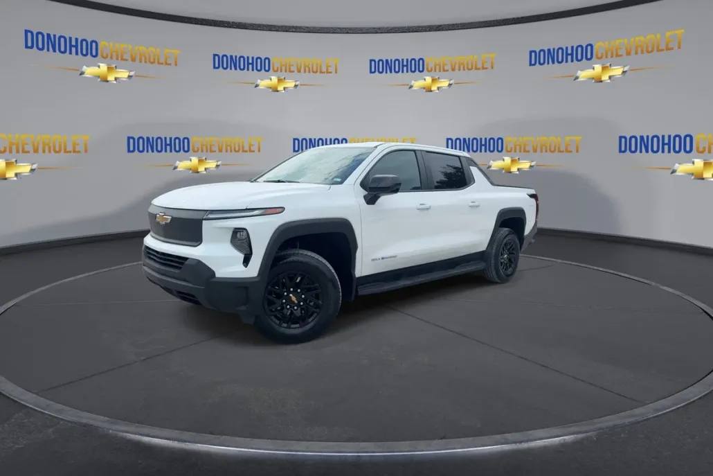2024 Chevrolet Silverado EV Work Truck photo 1