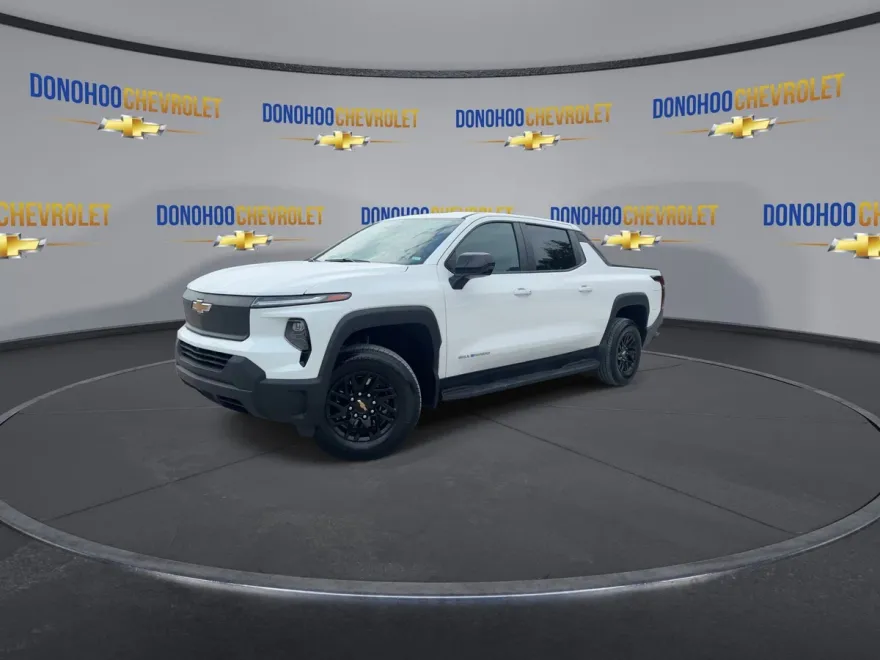 2024 Chevrolet Silverado EV Work Truck photo 1