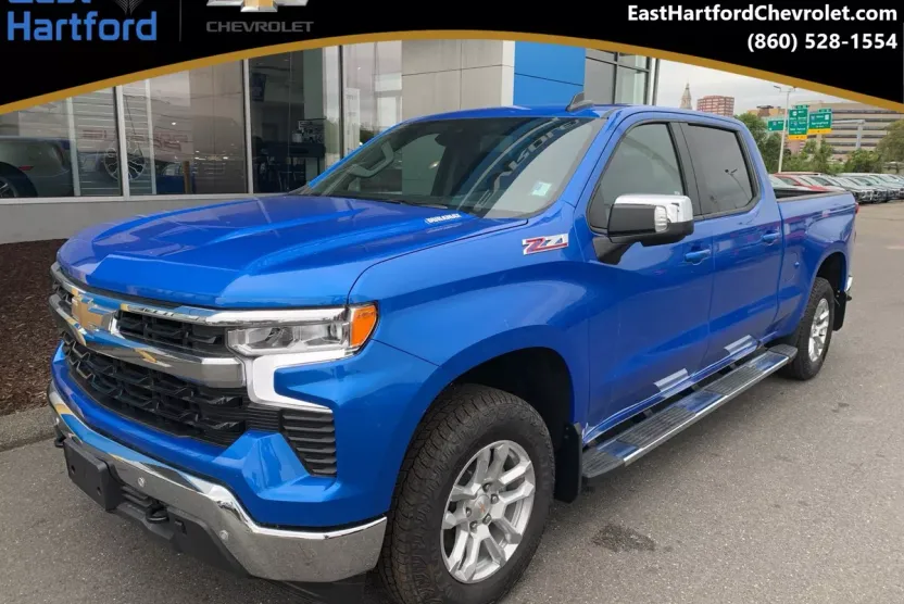 2025 Chevrolet Silverado 1500 LT photo 1