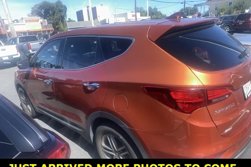 2017 Hyundai Santa Fe Sport Base photo 1