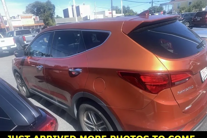 2017 Hyundai Santa Fe Sport Base photo 1