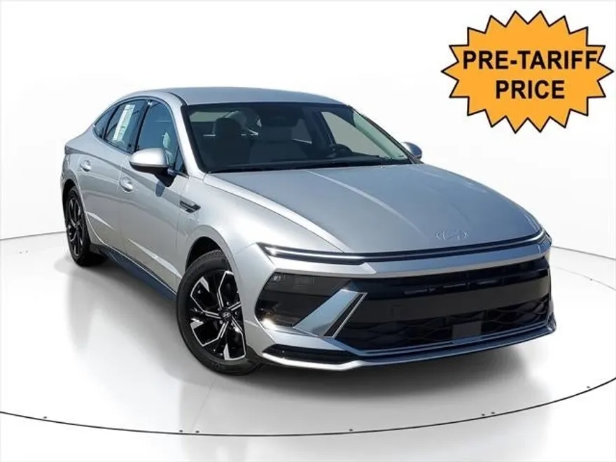 2025 Hyundai Sonata SEL photo 1
