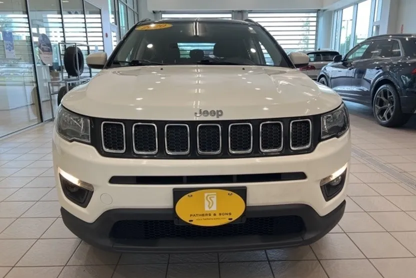 2020 Jeep Compass Latitude photo 1