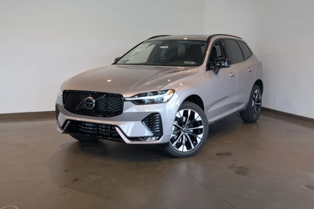 2026 Volvo XC60 B5 Plus photo 1